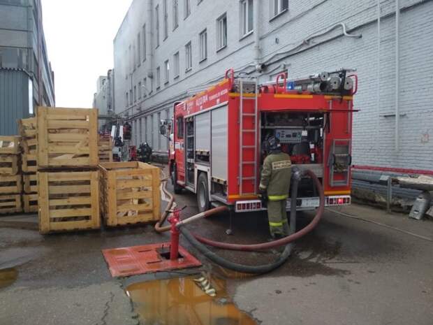 Пожарная машина / Фото: Пресс-служба МЧС по ЮВАО