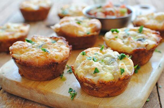 Куриные маффины с сыром