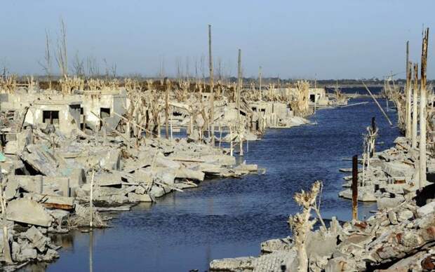 Город пробыл 25 лет под водой город, катастрофа