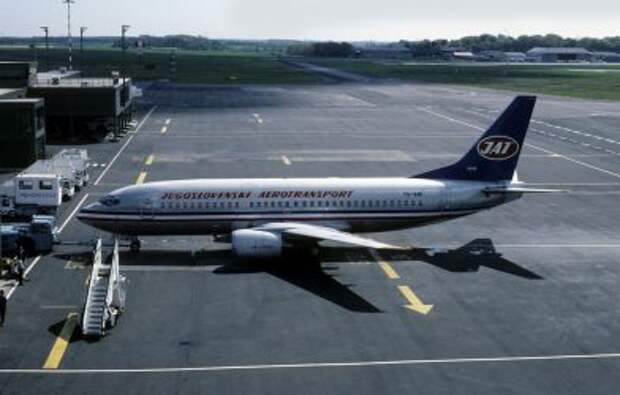 Boeing 737-3H9 авиакомпании JAT Yugoslav Airlines
