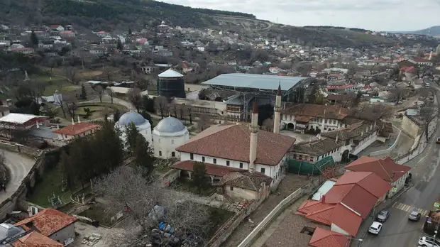 Аксёнов прокомментировал работы по восстановлению Ханского дворца в Бахчисарае