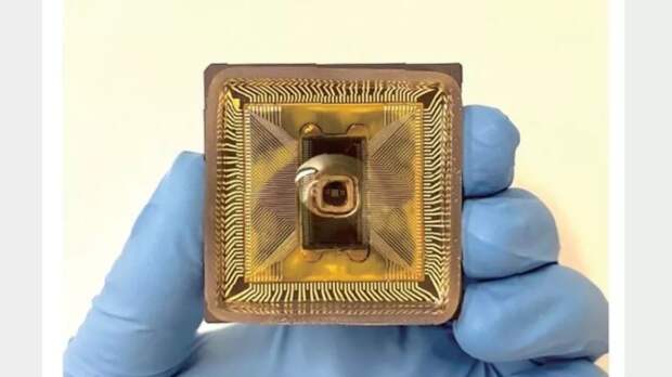 Создан чип на водной основе, который станет будущим нейросетей