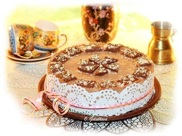 Фото к рецепту: Муссовый торт  кофе с шоколадом 