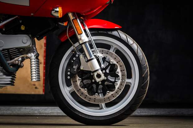 Редкий Ducati MH900e 2002 года с заводской упаковкой