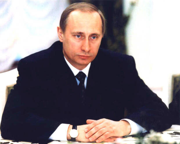 Как В.Путин встречал Новый год в 2000 году в качестве и.о. президента России