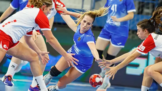 Гандболистки сборной России победили Швейцарию в матче квалификации ЧЕ-2022