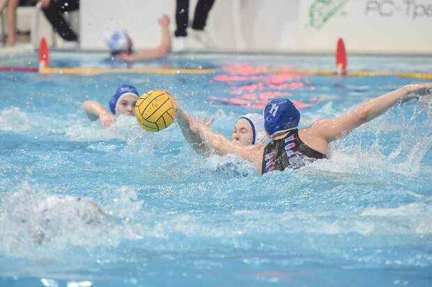 Российские ватерполистки разгромили Канаду и вышли в финал второго дивизиона Кубка мира