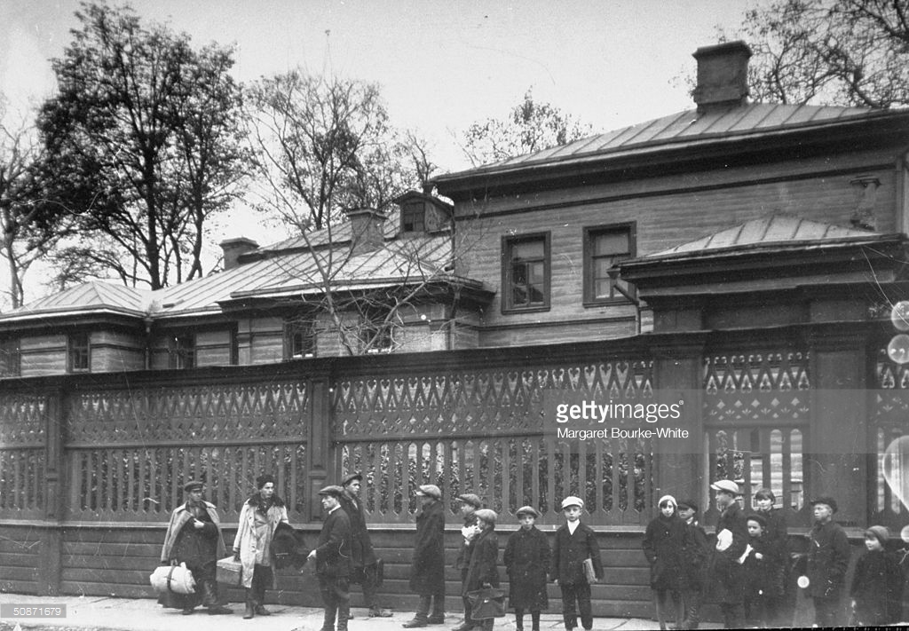Как на самом деле жили люди при Сталине.