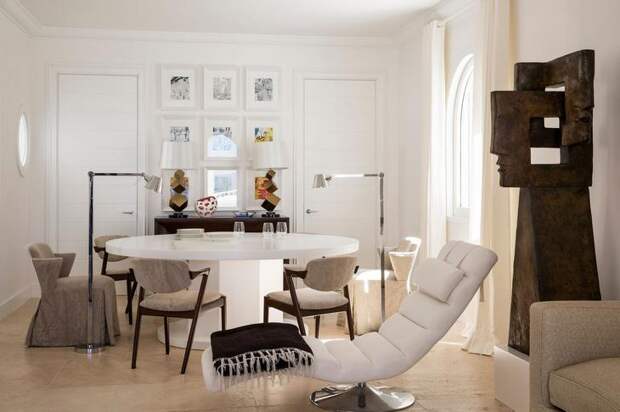 Stefano Dorata Architetto, Тирренское море, частный дом в Италии, светлый дизайн интерьера, арочные окна в доме, дом на берегу моря, дом с видом на море