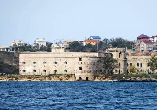 Крымская война. На батареях севастопольских…