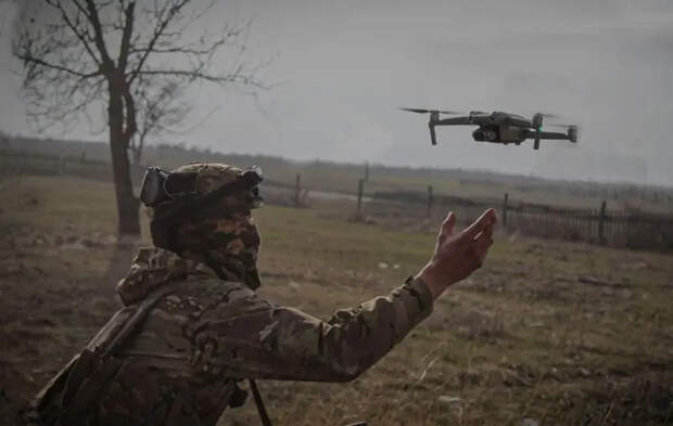 В России разработан носимый комплекс РЭБ «Фумигатор» для защиты бойцов штурмовых групп от беспилотников