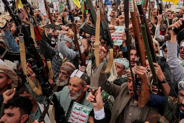 Хуситы пригрозили перекрыть Баб-эль-Мандебский пролив