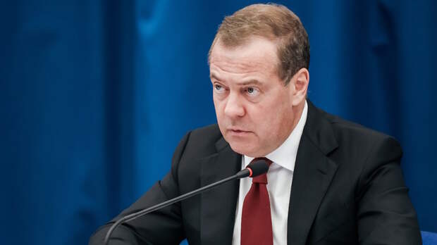 Контракт с Минобороны заключили в 2025 году более 422 тыс. человек