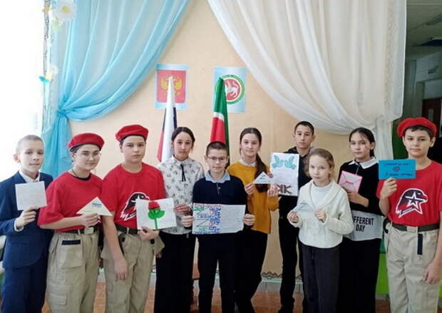 Юнармейцы из Татарстана приняли участие в акции  «Добрые письма»