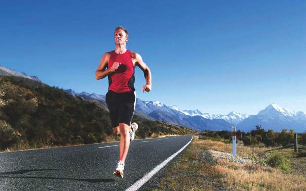 Стометровый бег Сразу же после последнего упражнения, пробегите стометровку так быстро, как только можете. Если у вас недостаточно места для такого забега, выполняйте бег на месте в течение 15 секунд. На этом ваша 20-минутная тренировка будет завершена.
