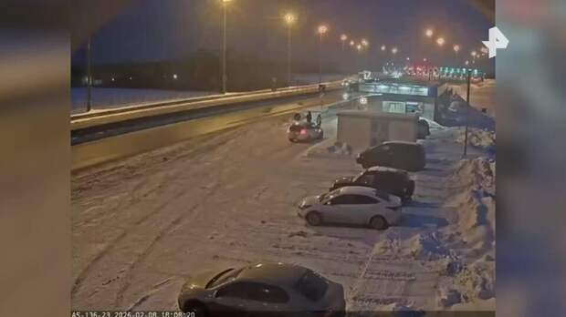 Кассир приняла роды в авто на трассе в Калужской области