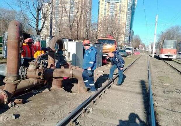 С начала весны почти на 2 месяца в Краснодаре полностью закроют движение транспорта на Московской