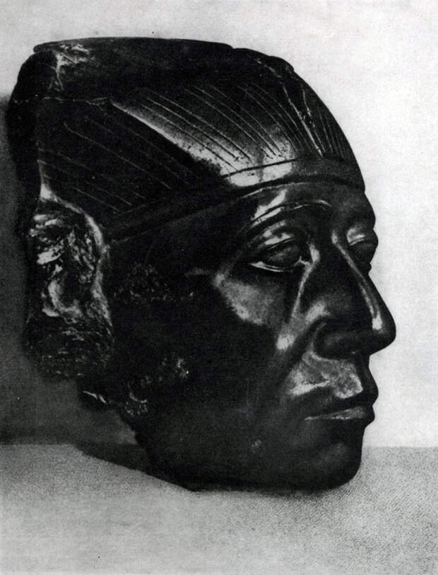 4. Статуя, высеченная из цельного куска черного диорита. Египетский музей. древний египет, история, технологии