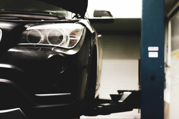 Авито Авто: спрос на BMW 3 серии от профессиональных продавцов в Петербурге вырос почти на 44%