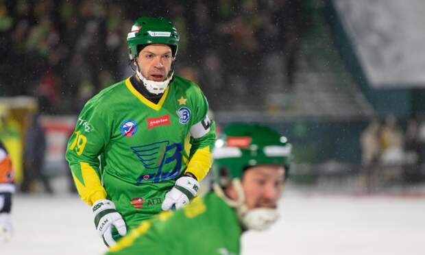 Судья допустил серьёзную методическую ошибку во время домашнего матча «Водника»