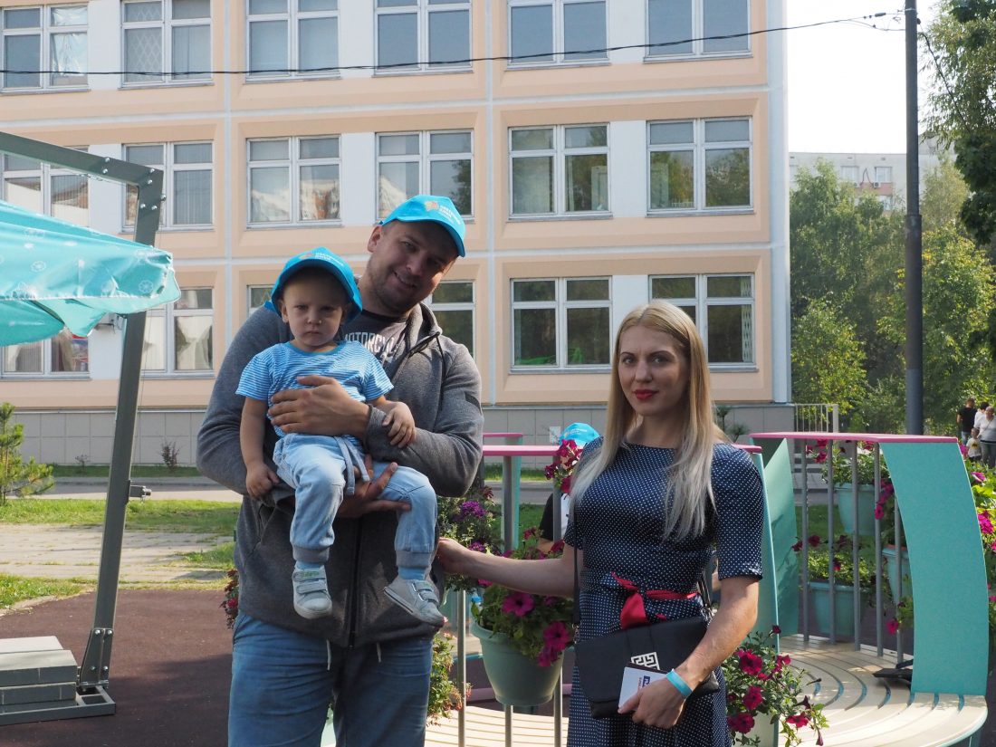 Семья Тищенко с Полярной улицы пришла на выборы в полном составе / Фото: Ирина Лаповок, «Звездный бульвар»