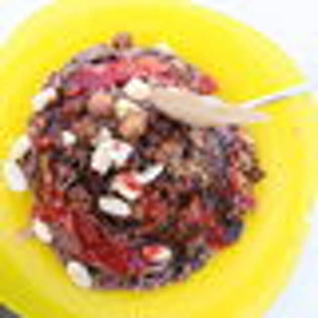 Hazelnut and chocolate spaghetti ice.