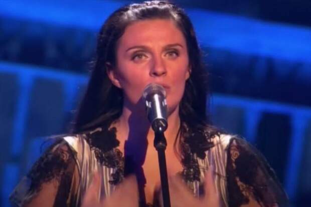 Долг длиною в жизнь: почему Елена Ваенга до сих пор содержит первого мужа?