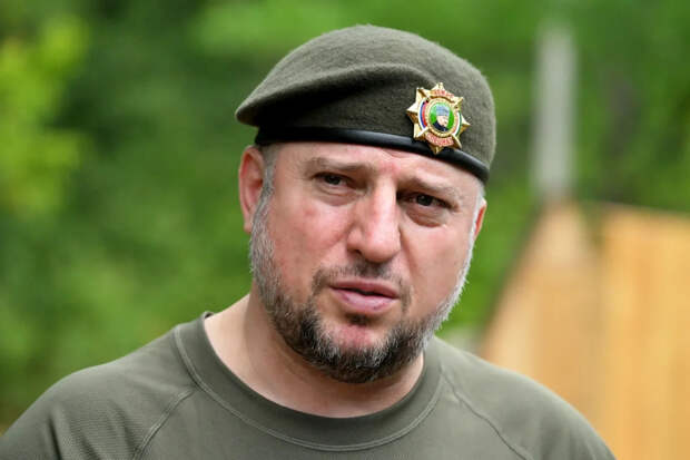 «Это будет крахом для элит Запада»: Командир Апти Алаудинов раскрыл, как сотни миллиардов долларов налогоплательщиков связаны с файлами Эпштейна и глобальным заговором