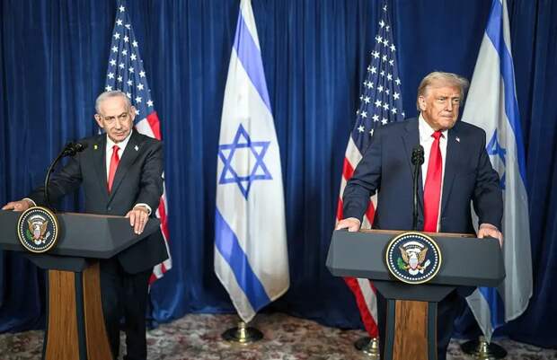 США «в полной боевой готовности»: Трамп пригрозил Ирану поддержать протестующих