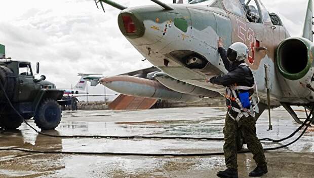 Подготовка к вылету самолетов ВКС России на авиабазе Хмеймим в Сирии