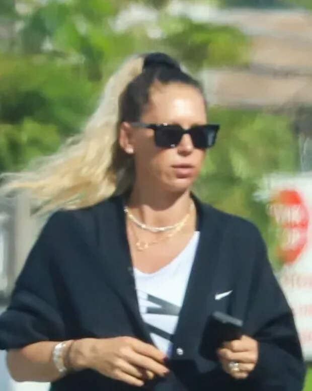 Анна Курникова