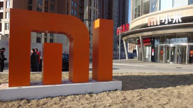 Утечка: Xiaomi выпустит смартфон с двумя экранами