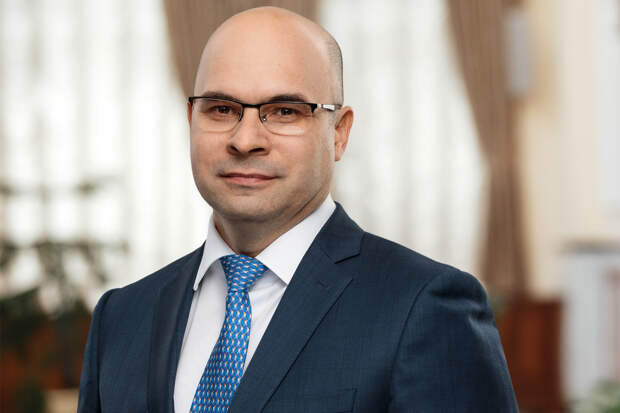 Стилист объяснила галстук с крысами у топ-менеджера Банка России