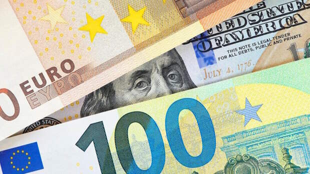 Мосбиржа прекратит торги долларом США и евро