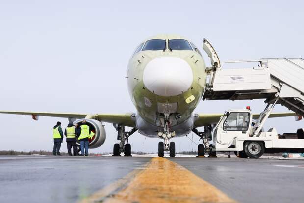 Сертификацию двигателя для SJ-100 перенесли