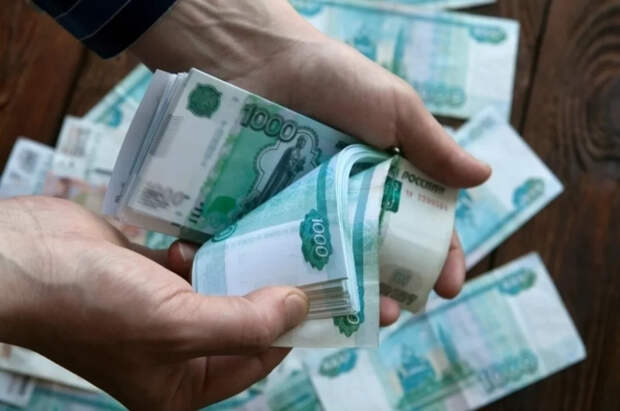 33 отрасли российской экономики с зарплатами выше 150 тысяч рублей в ноябре 2025 года