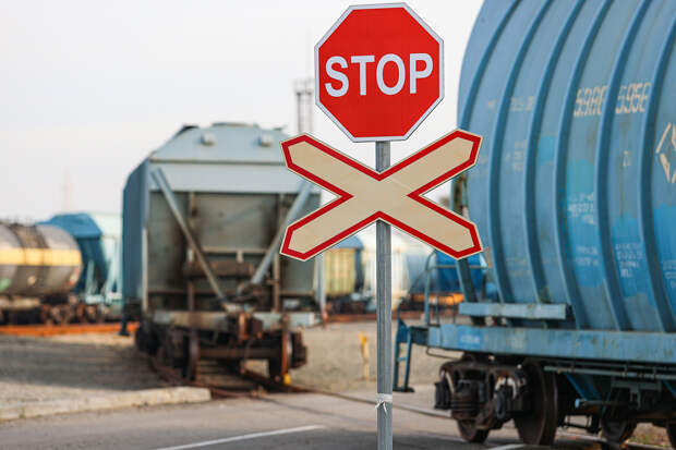 В новые санкции ЕС внесут запрет на экспорт в РФ марганцевой руды