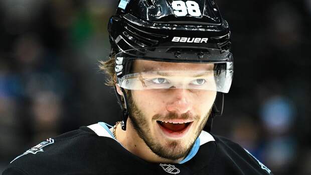 Ассистентский хет-трик Сергачева помог «Юте» победить «Нэшвилл» в матче НХЛ