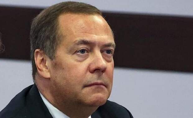 Медведев заявил, что США — основной геополитический соперник России