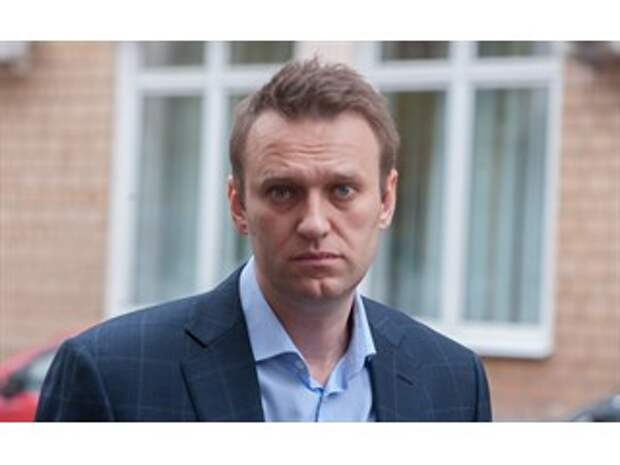Зачем Кремль помогает раскручивать Навального как "главного оппозиционера"