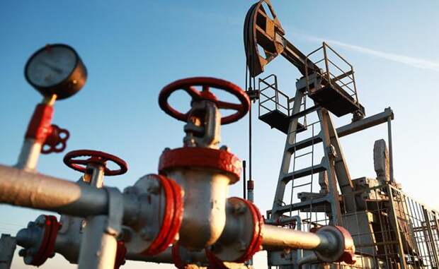 Мировые цены на нефть взлетели — погонятся ли за ними российские цены на бензин