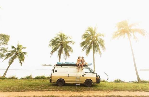 Жизнь 24-летних Клео Кодрингтон и Митча Кокса похожа на приключение австралия, жизнь, пара, приключение, путешествие, фотография, фургон