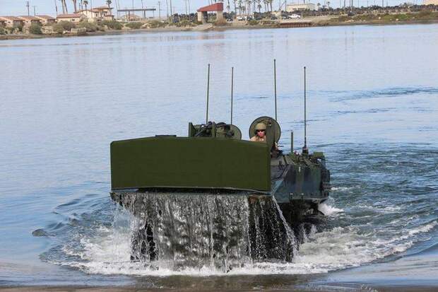 Во имя мобильности. Колёсный бронетранспортёр-амфибия ACV