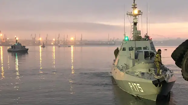 «Переход скрытным порядком»: ФСБ обнародовала изъятые у украинских моряков трофейные документы