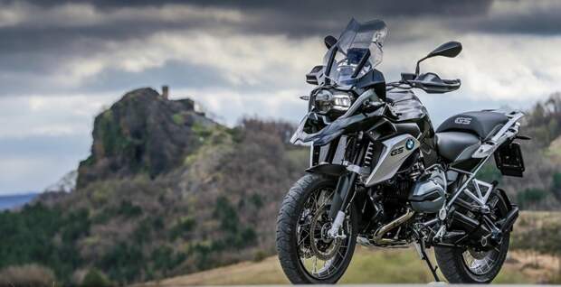 Компания BMW представила новый турэндуро R1200GS Triple Black 2016