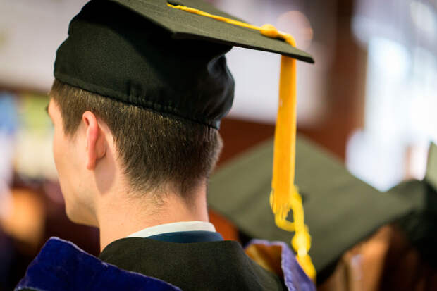 Россияне назвали Евгения Онегина идеальным спутником на студенческих вечеринках