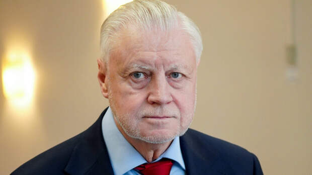 Миронов: экономика РФ спутана по рукам и ногам, ей нужен пересмотр курса