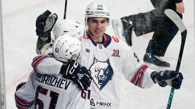 «Нефтехимик» уверенно обыграл «Сибирь» на выезде