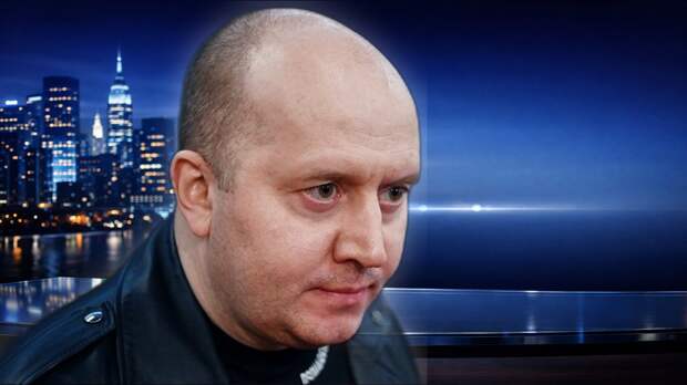 Неожиданное признание 49-летнего актёра со сцены: Сергей Бурунов: «Я ревную к детям Екатерины Леви и боюсь быть отцом»