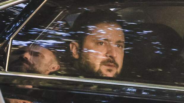 Axios: Зеленский готов вынести на референдум весь план по Украине при перемирии